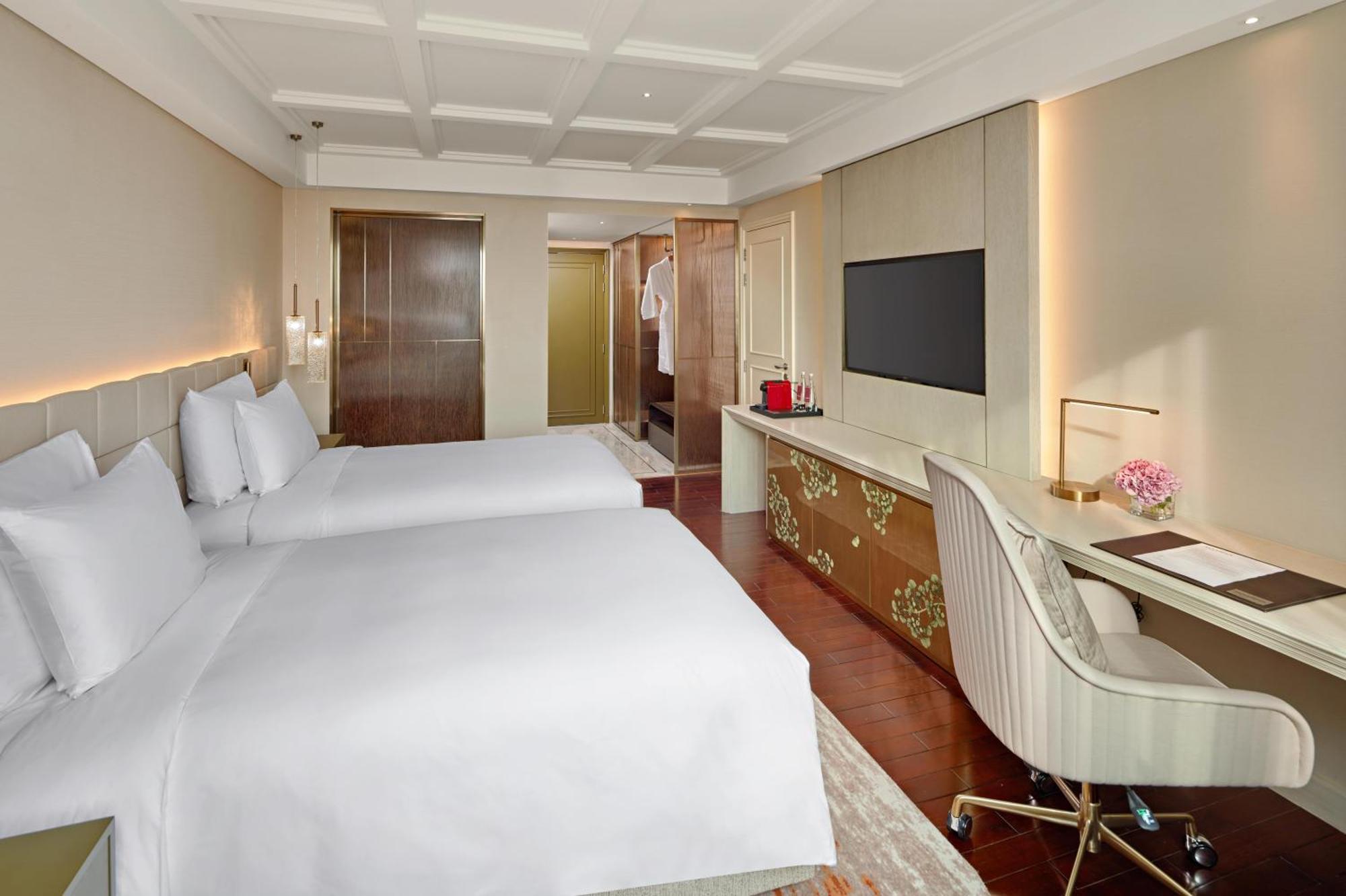 Moevenpick Hotel Hanoi Centre Екстериор снимка