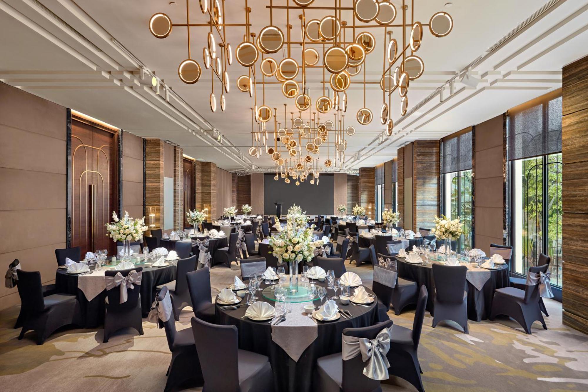 Moevenpick Hotel Hanoi Centre Екстериор снимка